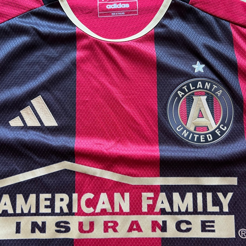 Adidas Atlanta United FC Authentic 23/24 Jersey - Picture 2 of 9